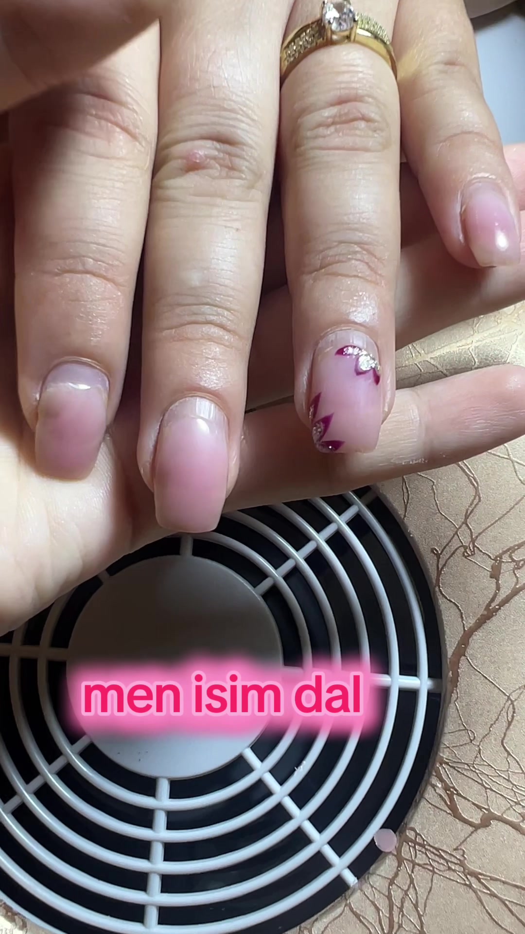 @Aya_nails_mode