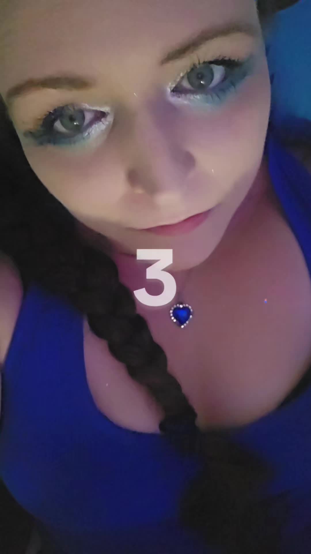 @KimCroft🧸🌹💙🎸🐋🐬🦋😈👻☘️🔥