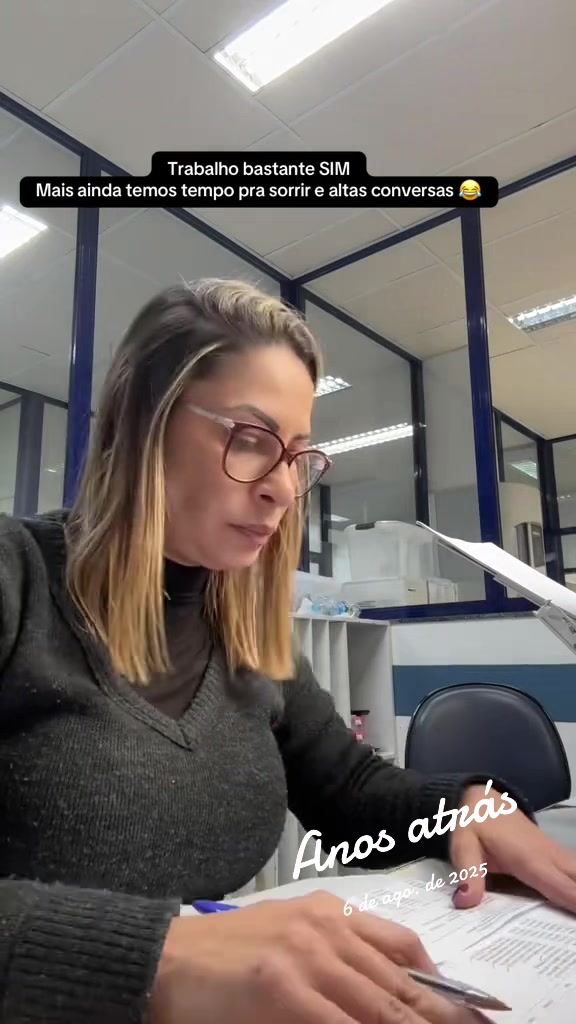 @Vivi Santos