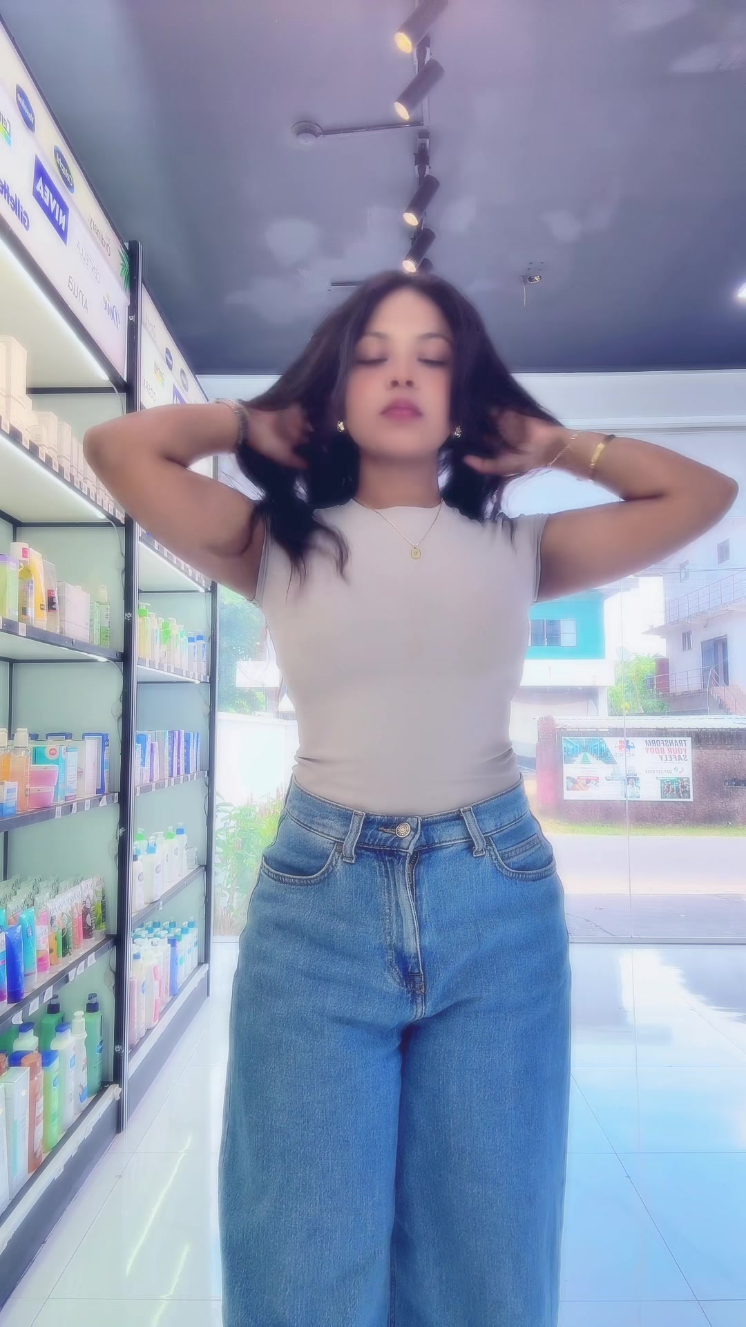 @𝑪𝒂𝒓𝒐𝒍𝒊𝒏𝒆 𝑳𝒆𝒐𝒏 💋