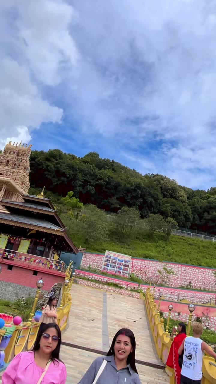 @Arati thapa🇳🇵❤️🩹🇵🇱