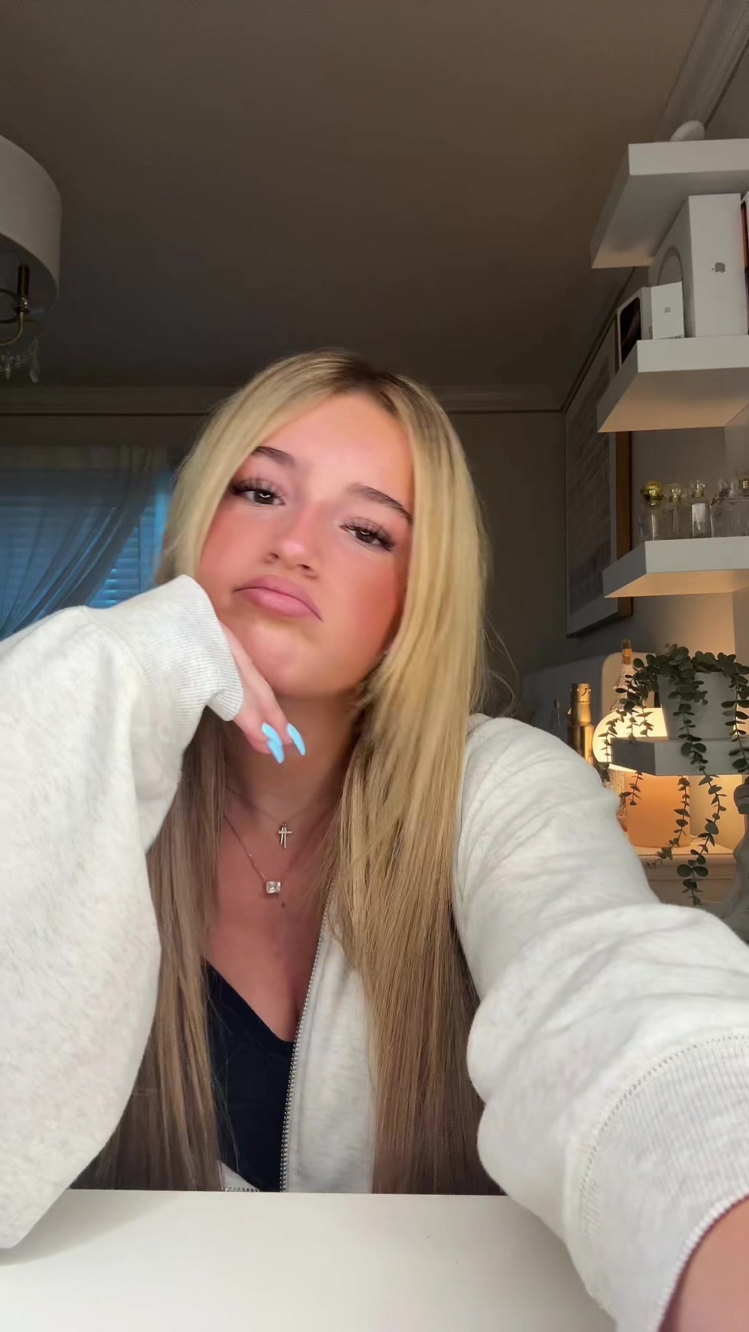 @ella