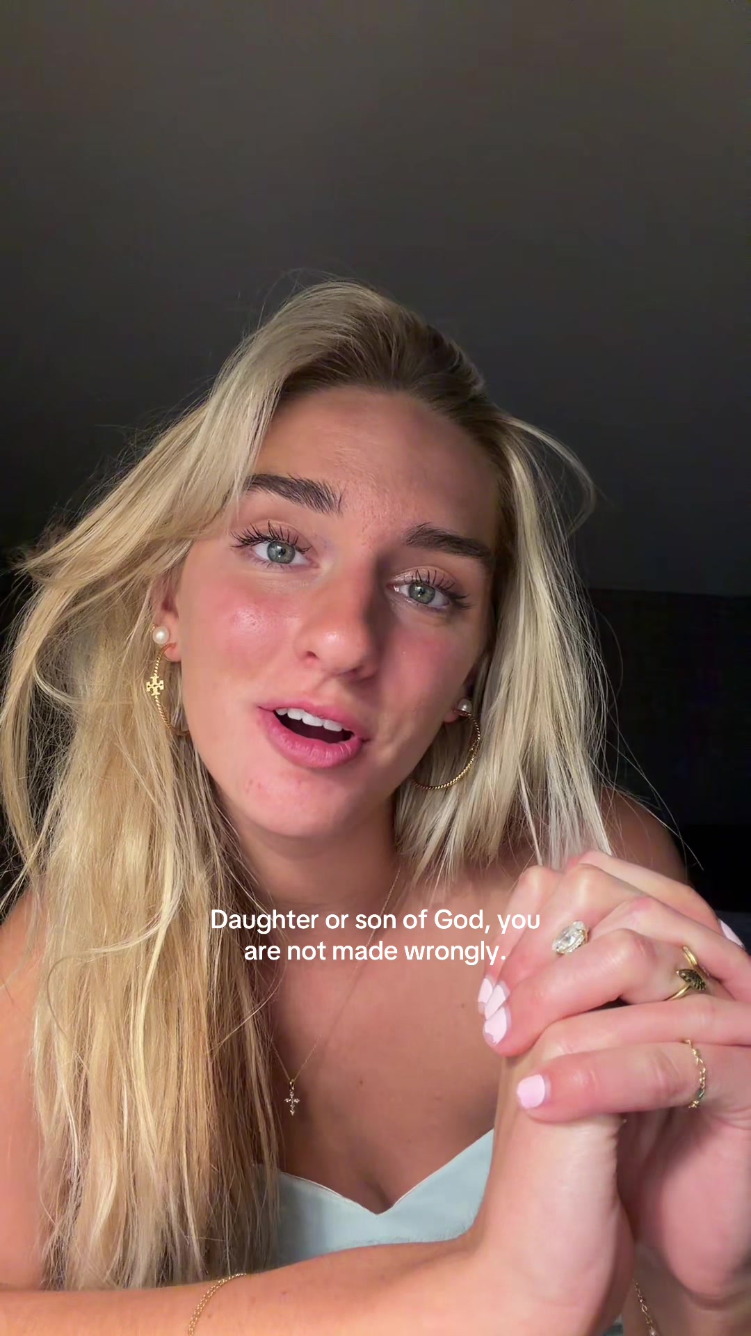 @AVERY RODRIGUEZ 🌺