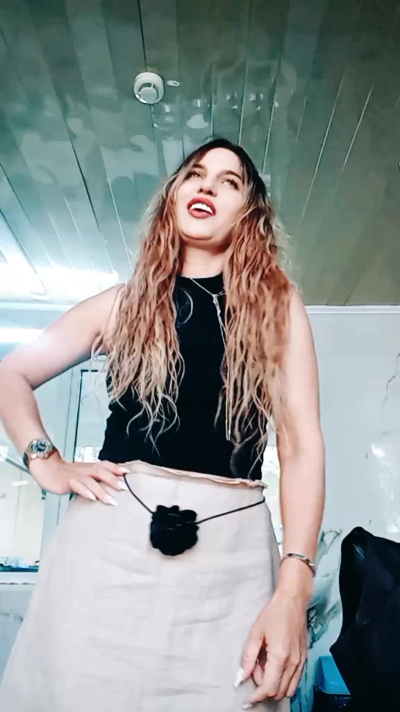 @lora777