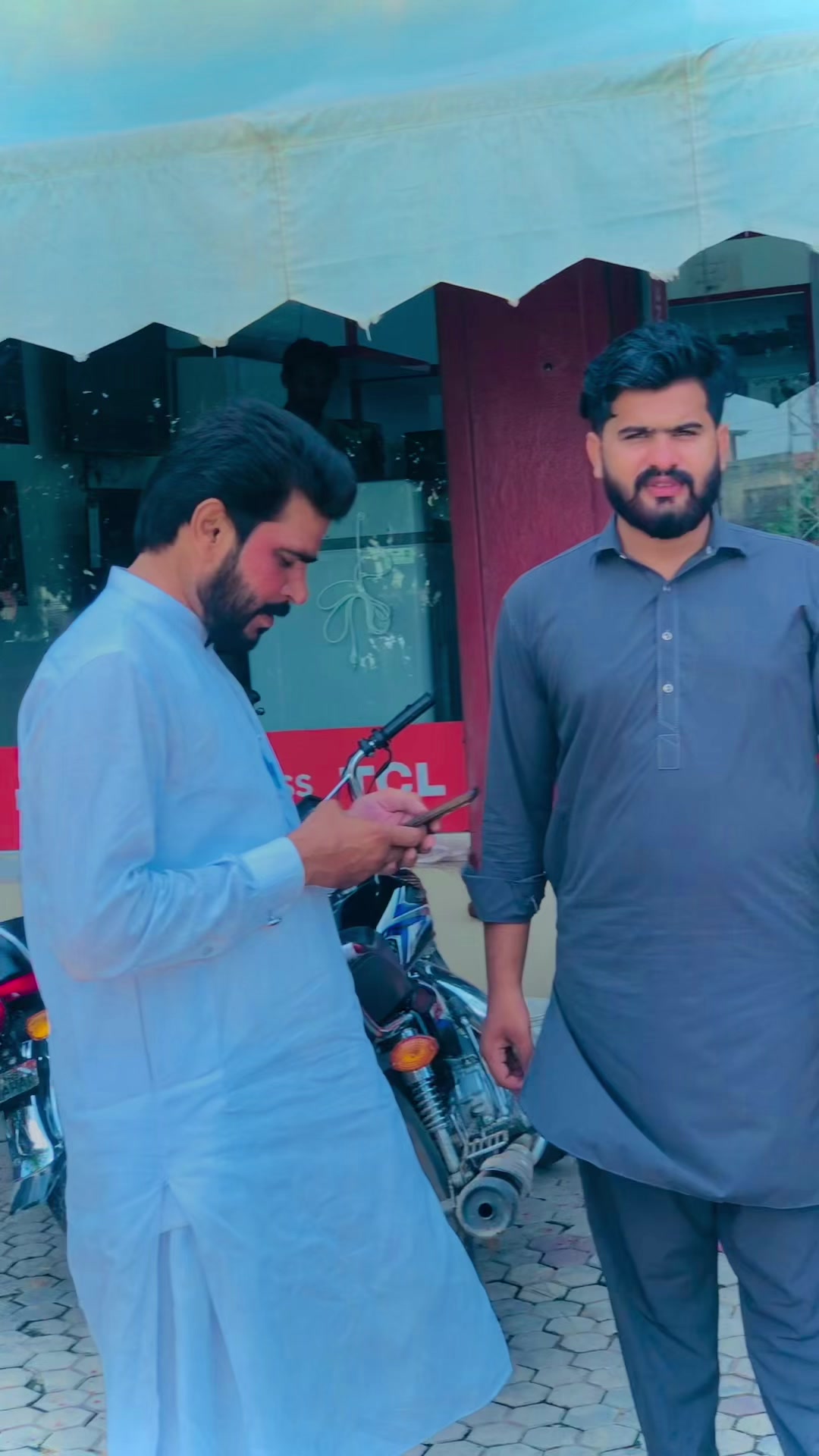 @CH AWAIS WARYAH