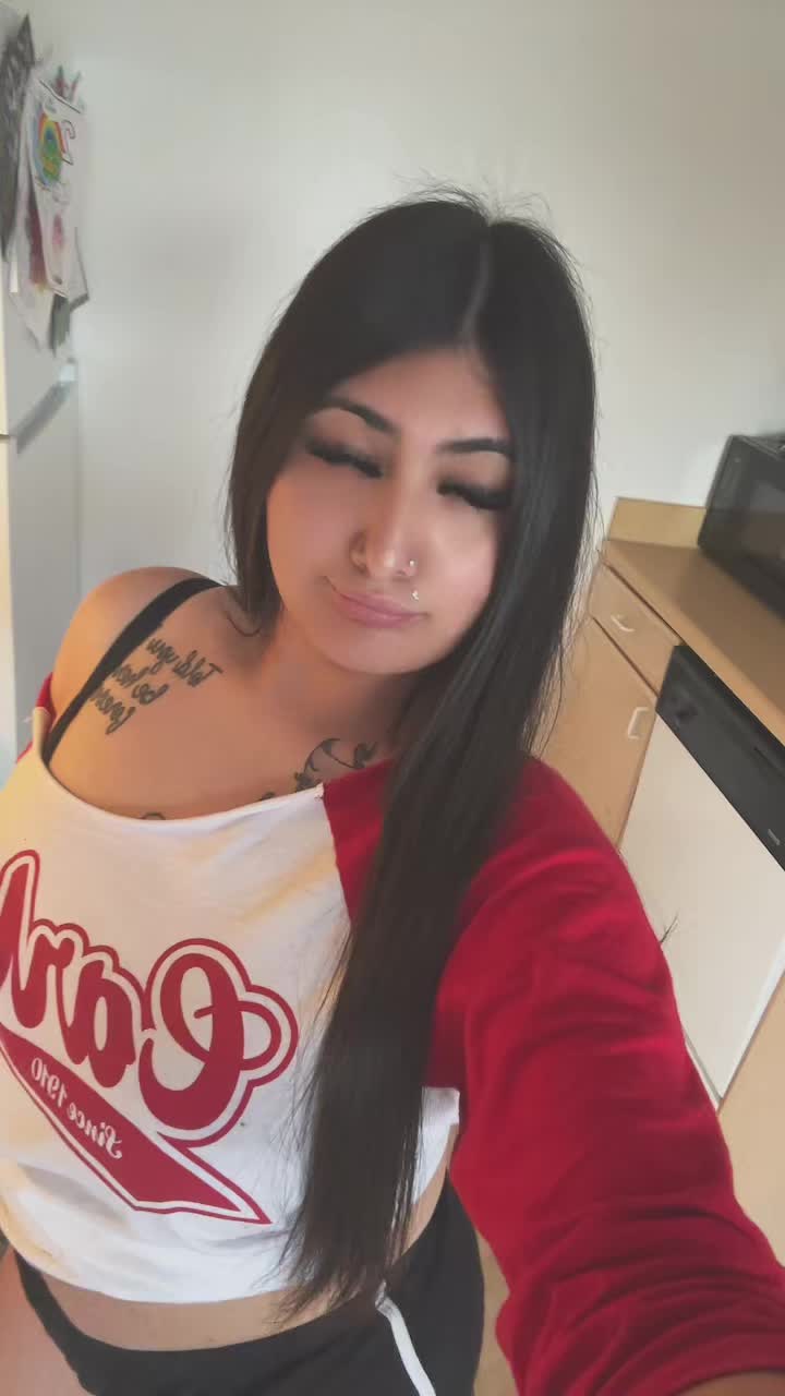 @Vanilla 💋👸🏻🖤