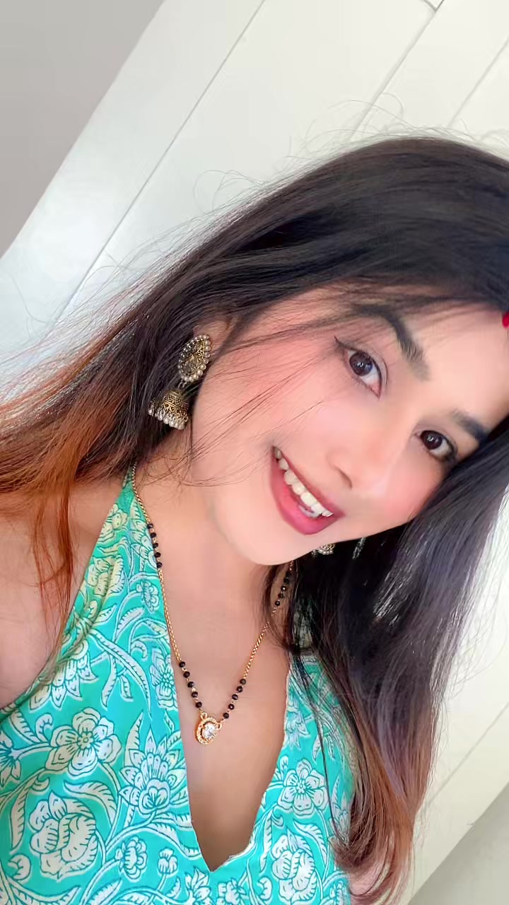 @Mrs.Adhikari 🤭❤️🌸
