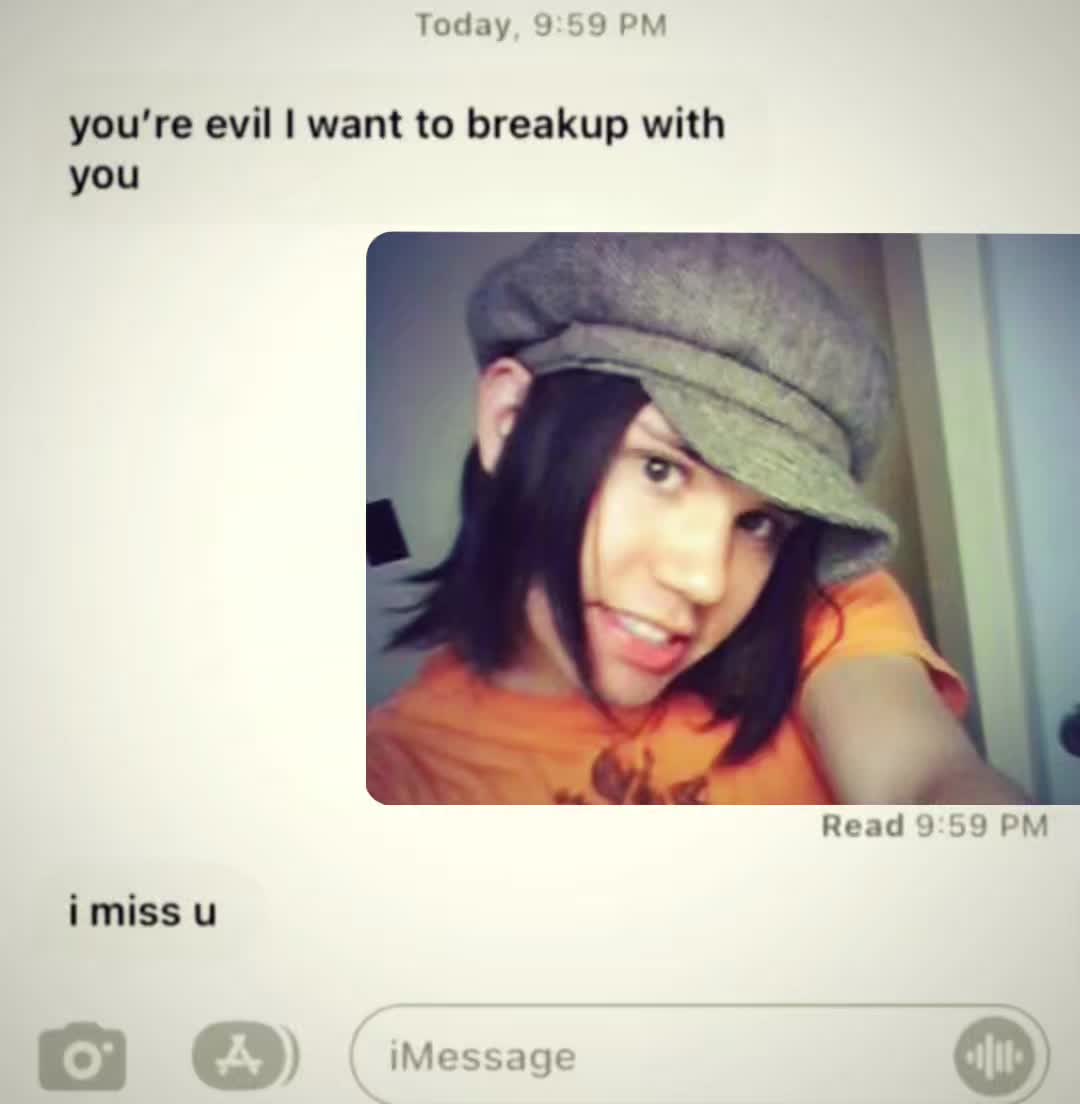 @Ryan Ross Glazer🎭🪩🥛🖤🥀