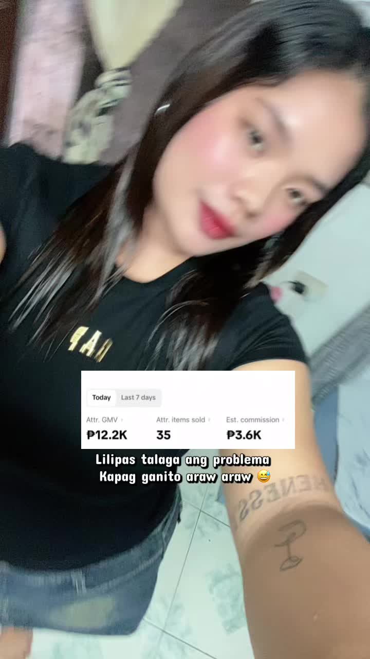 @Ella 🦋