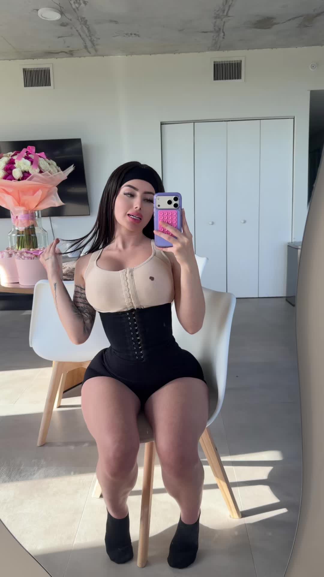 @Luna