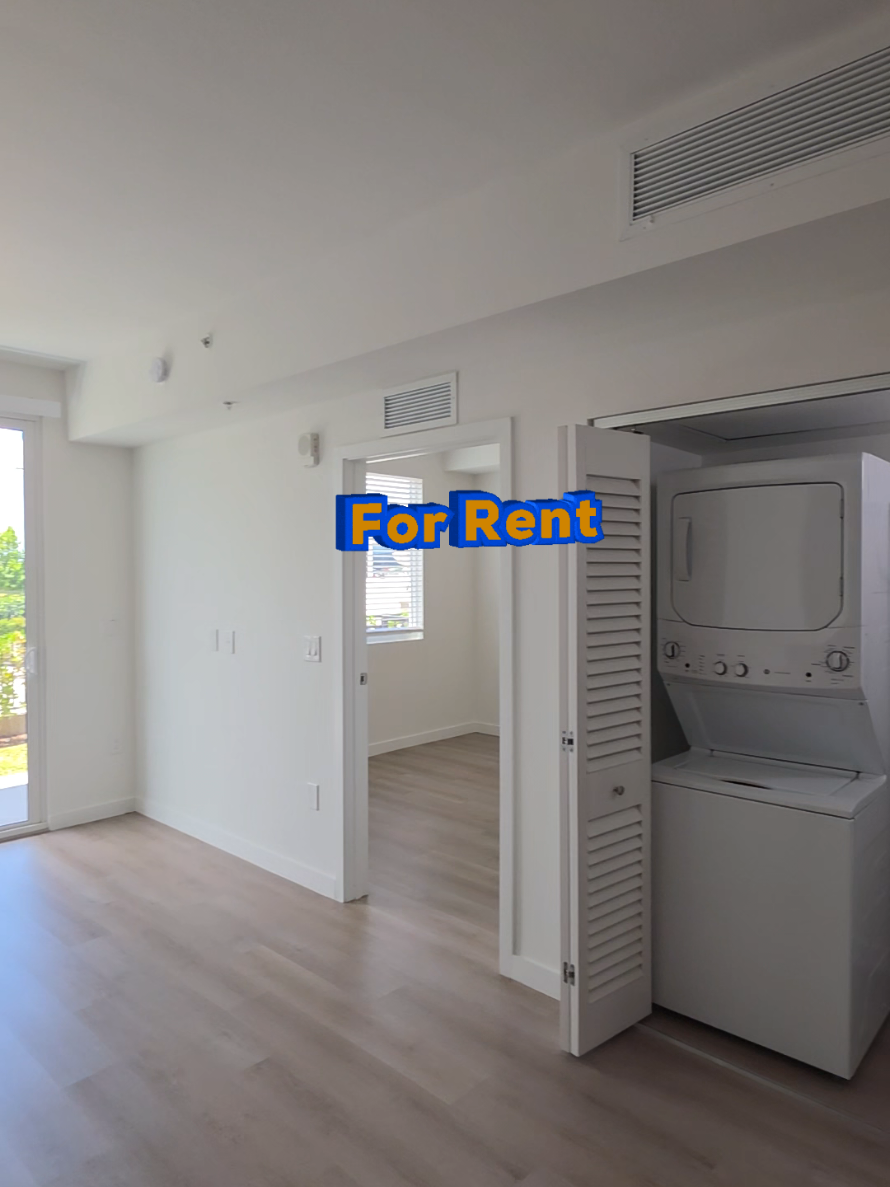 @Nadia Arrue Realtor