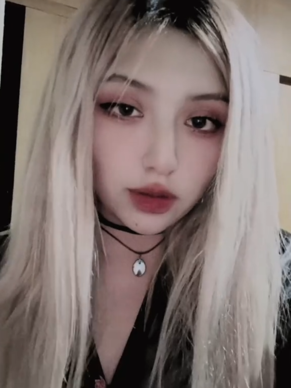 @✧⸼ ⤹ 𝙔𝙪 - 𝙇𝙞𝙣𝙜 ·˚༘