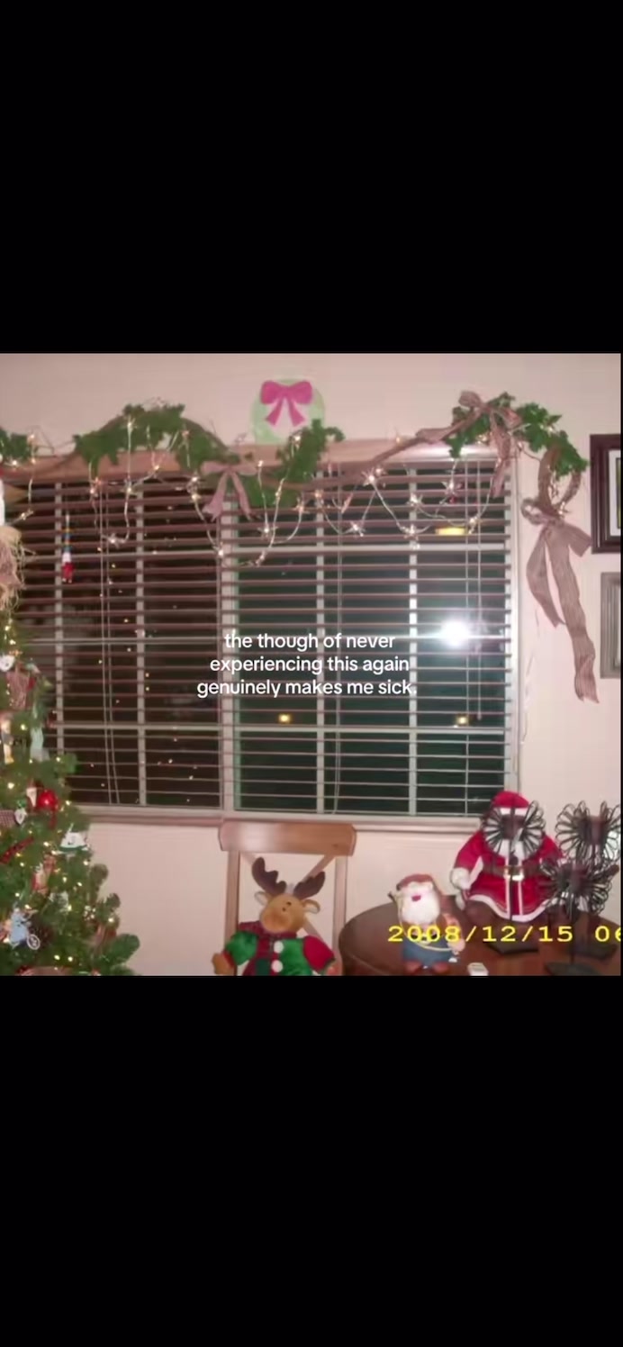 @C H R I S T M A S 🎄