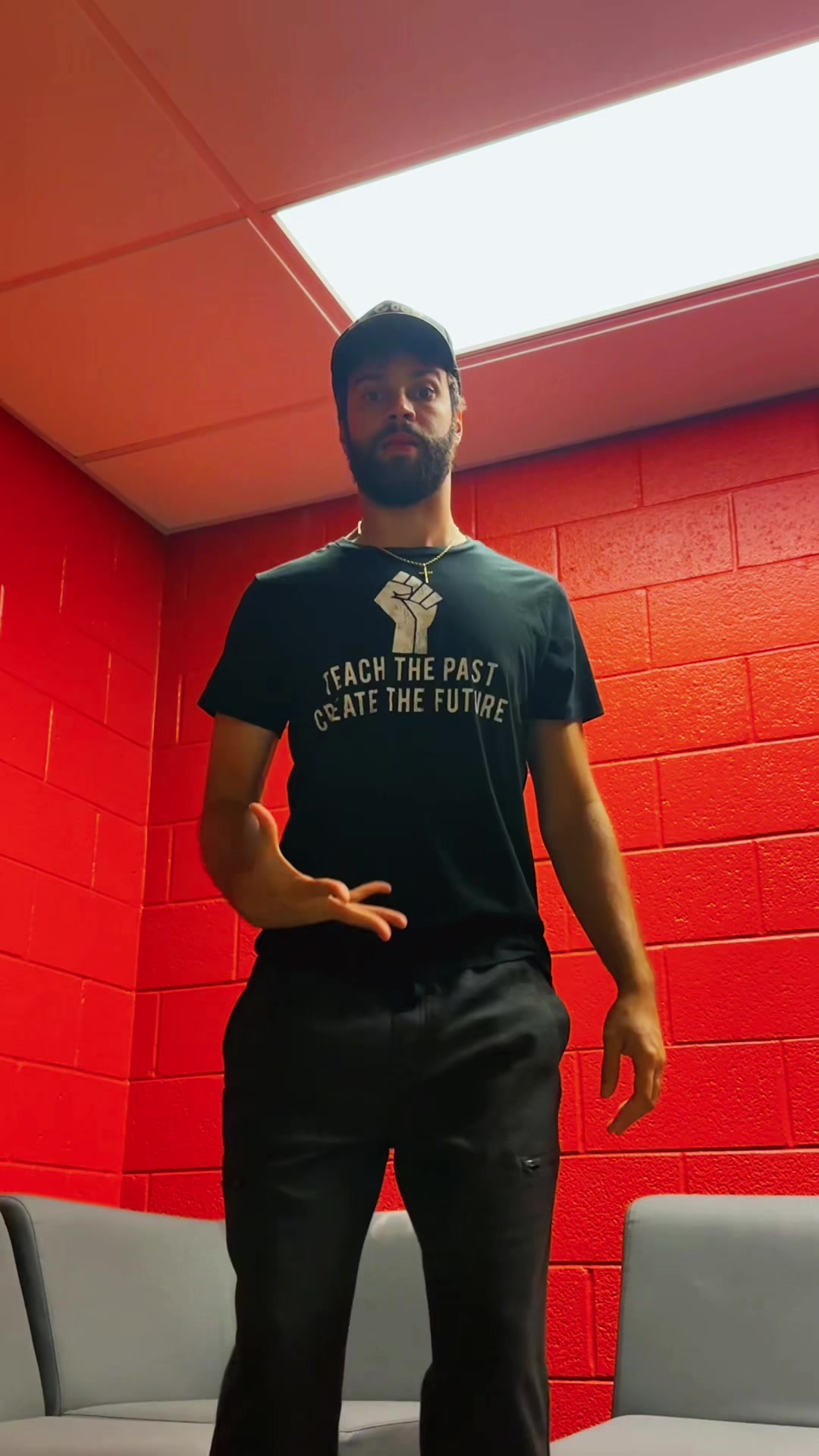 @Tommy 🕺| Freestyle Dancer