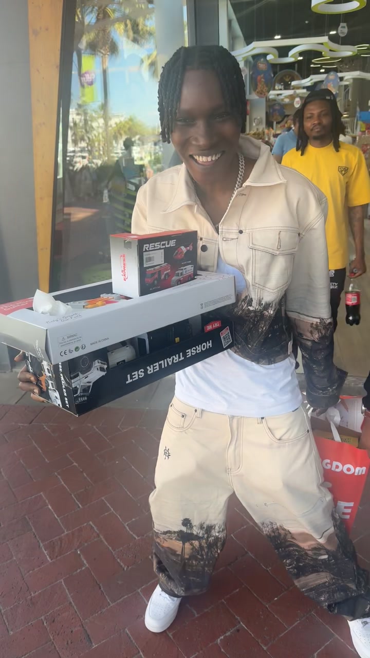 @Naira Marley