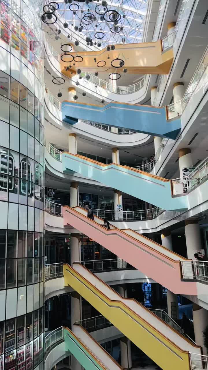 @momand_mobile