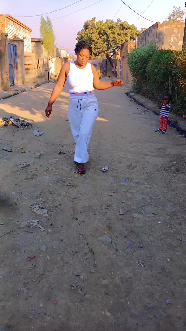 @FEMME NOIR 🇨🇩🇹🇿🇹🇷