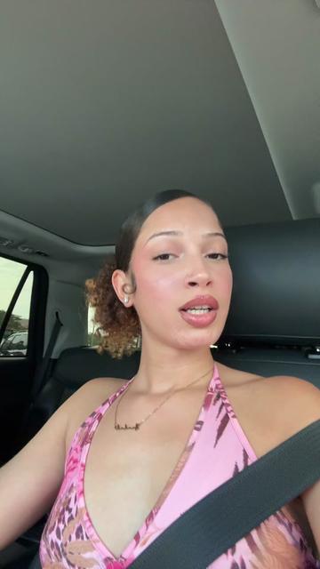 @AK🌸