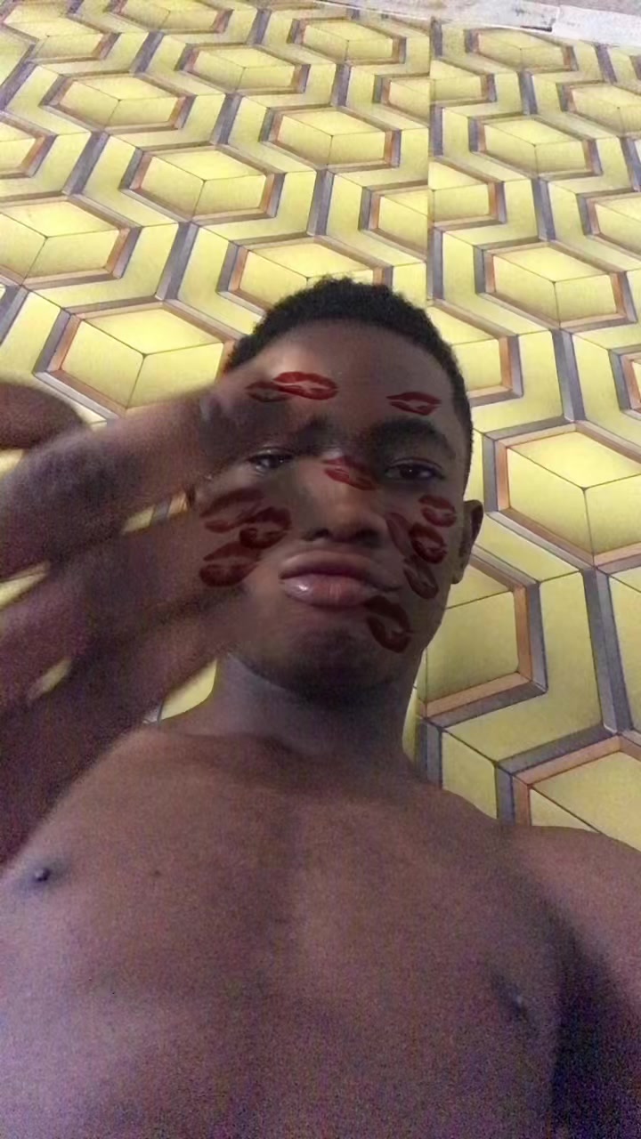 @Estevao
