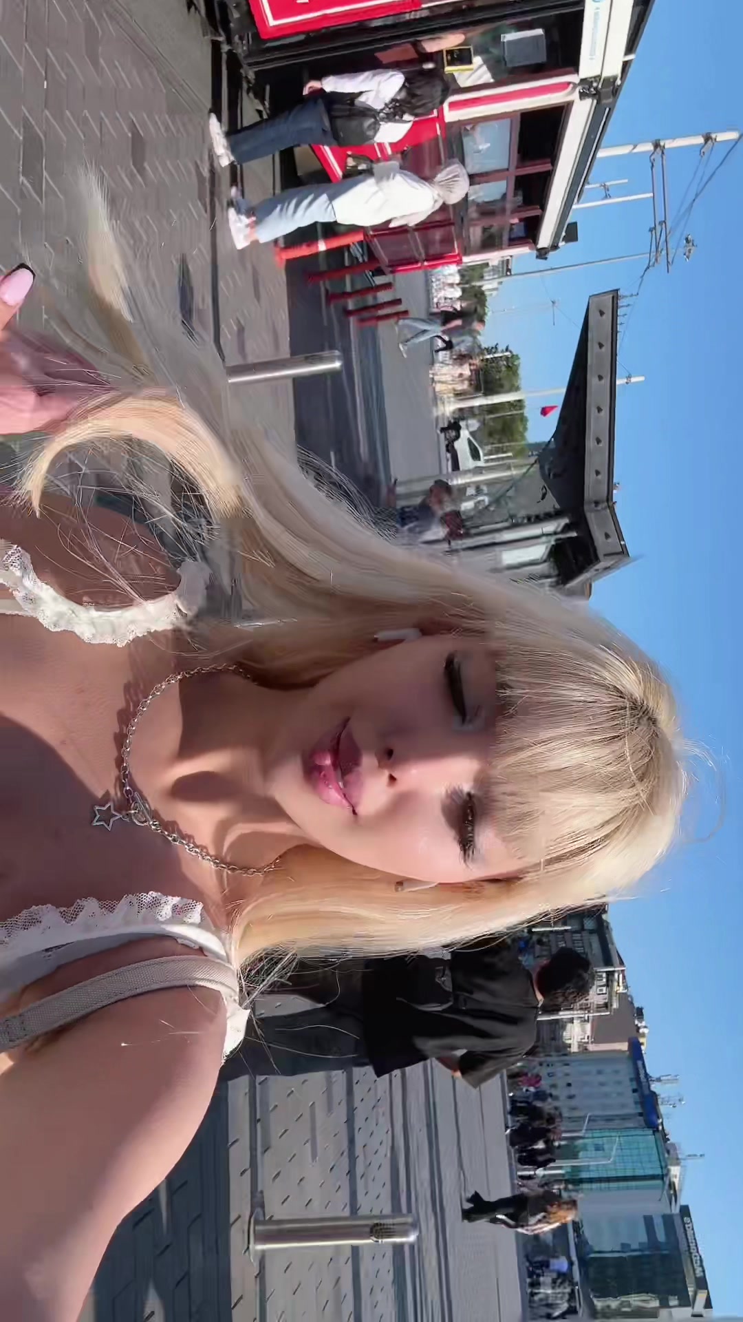 @Arianaranjbr