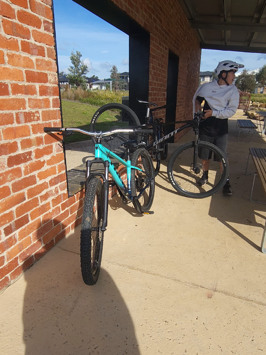 @Pranav🌴🚲