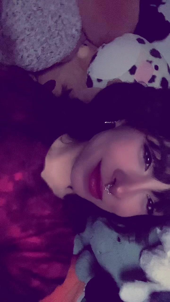 @bella :]