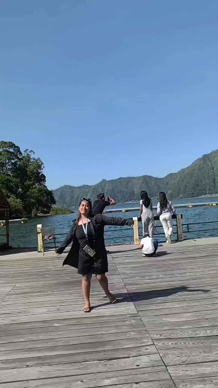 @LA,  Ella🕊️🕊️
