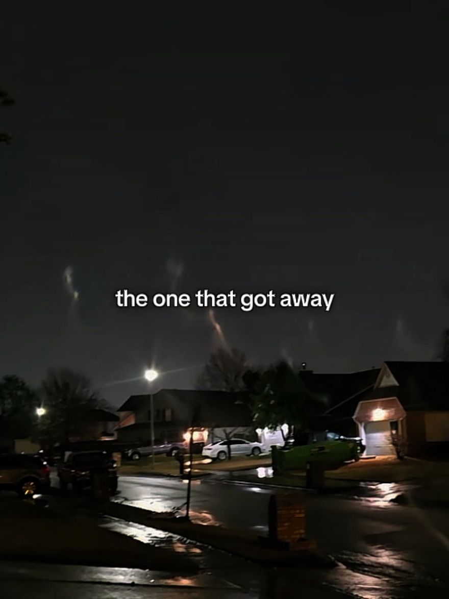 @𝟑𝟎𝟑 𝐑𝐢𝐳𝐤𝐲.