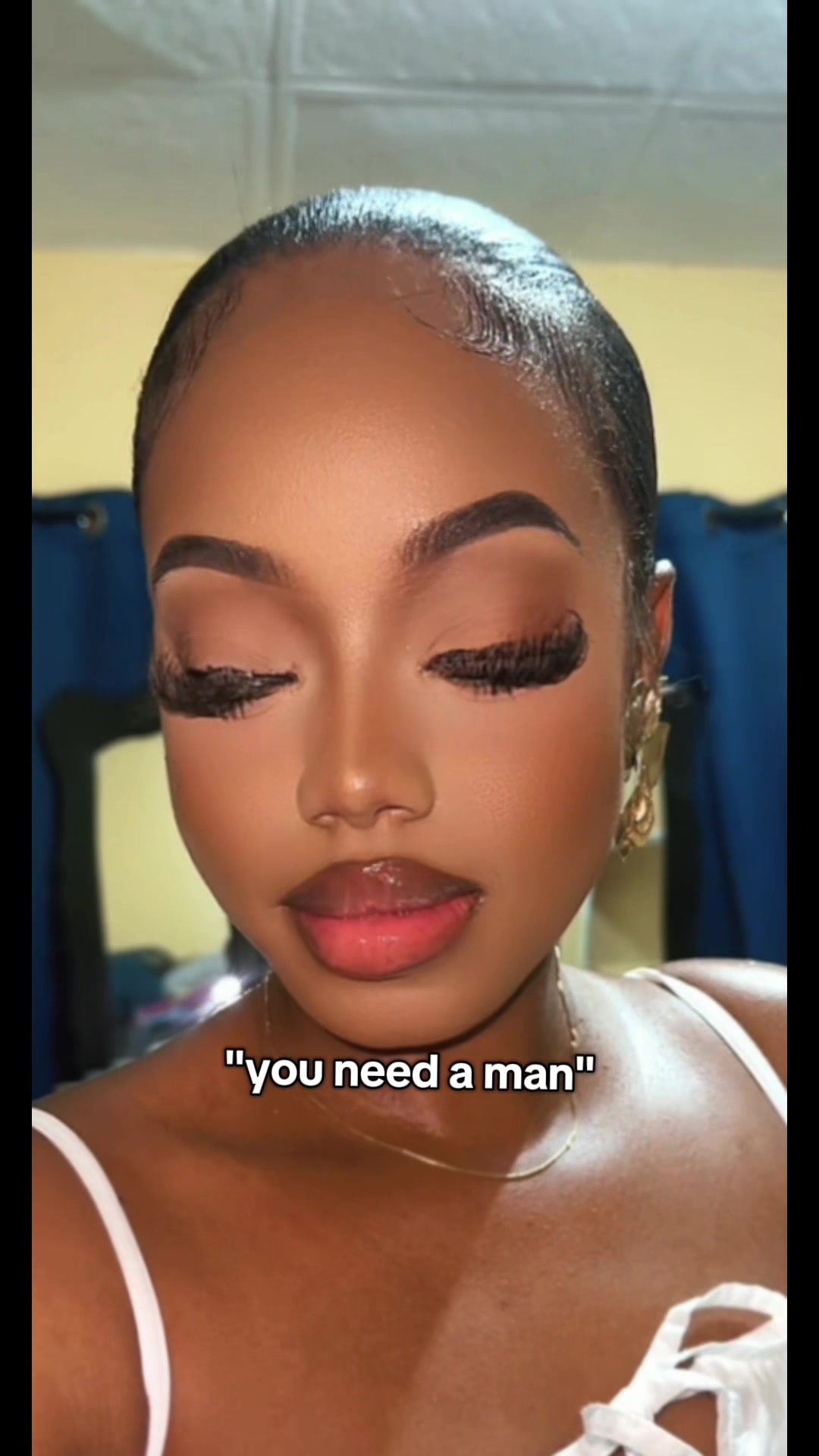 @Gorg3_