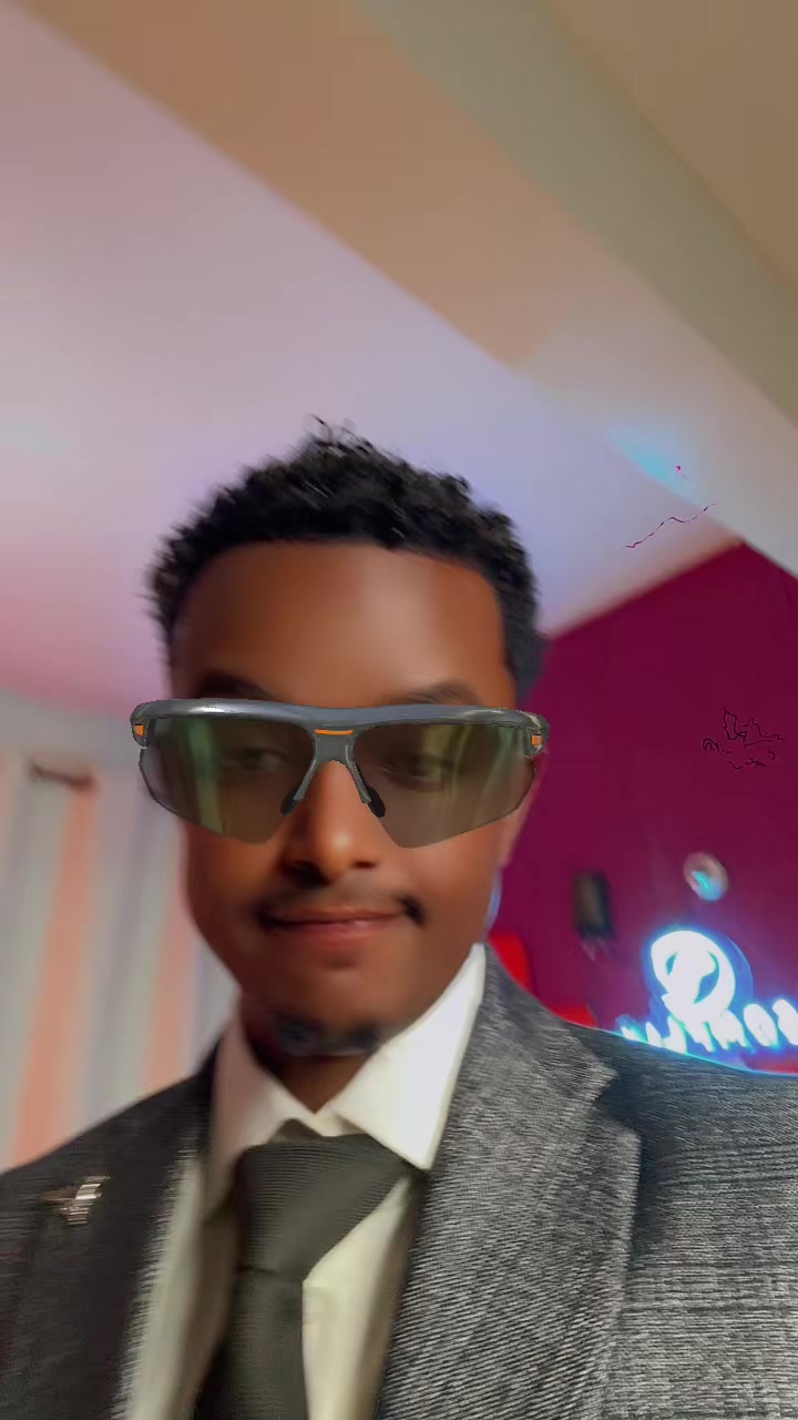 @Deeq Darajo