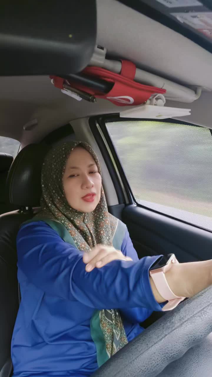 @Lieza_Halieza