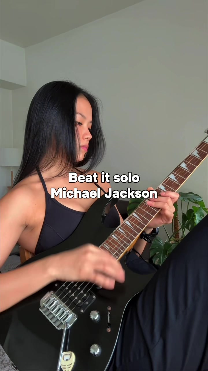 @rachelleloong