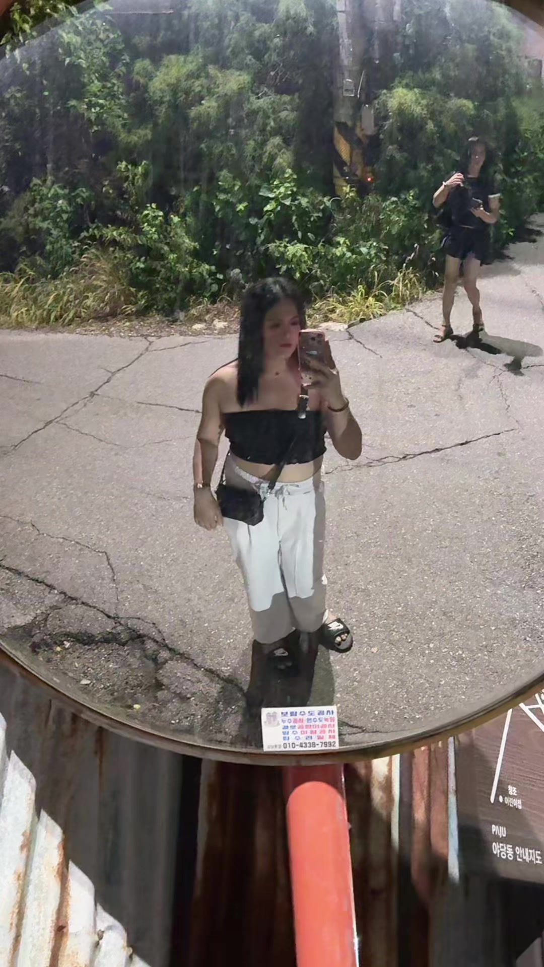 @Ms,Gemini girl🇨🇿🇰🇷🇺🇸