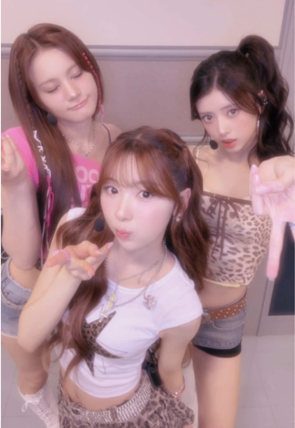 @NiziU