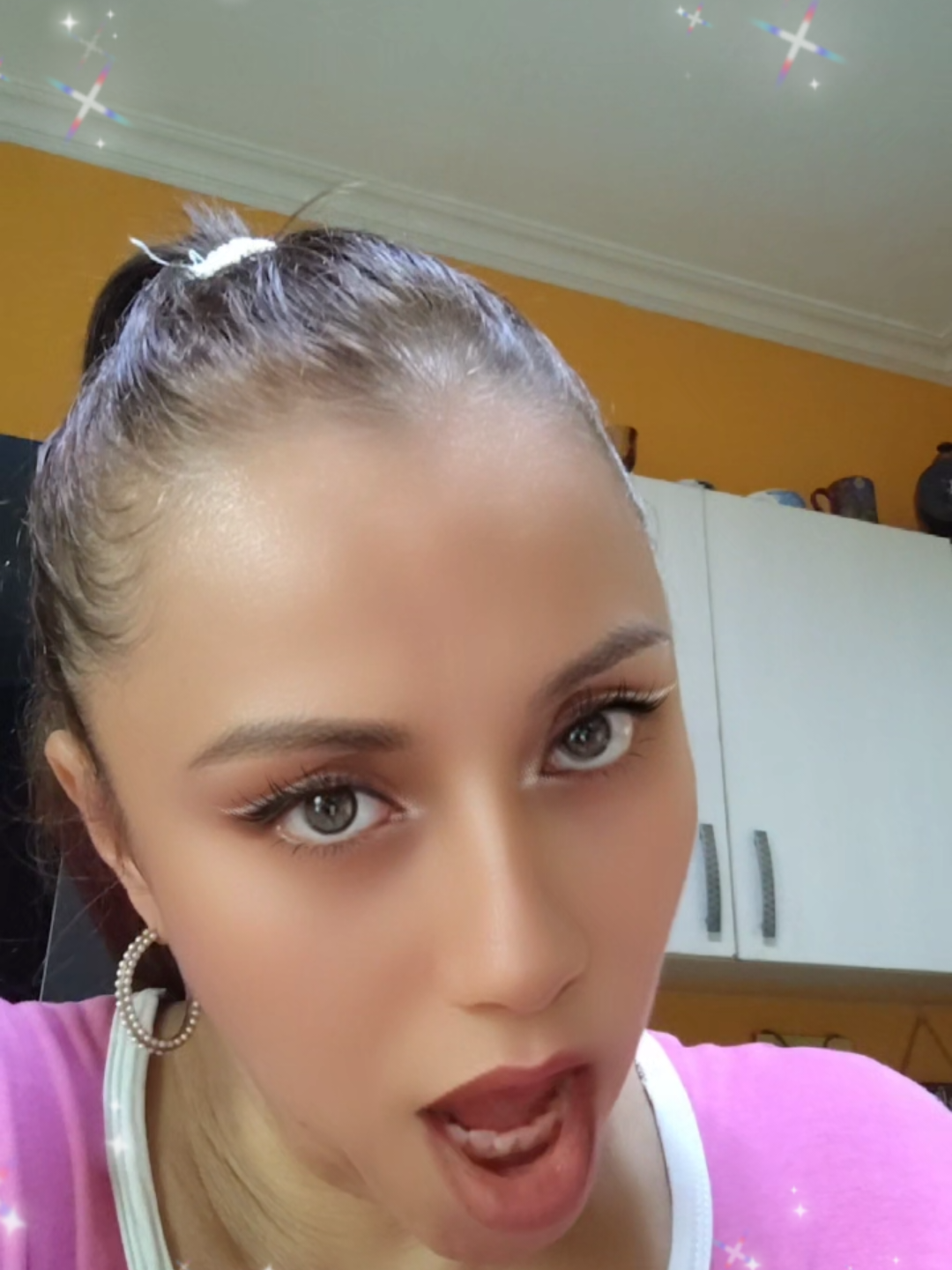 @ThaityRozOficial