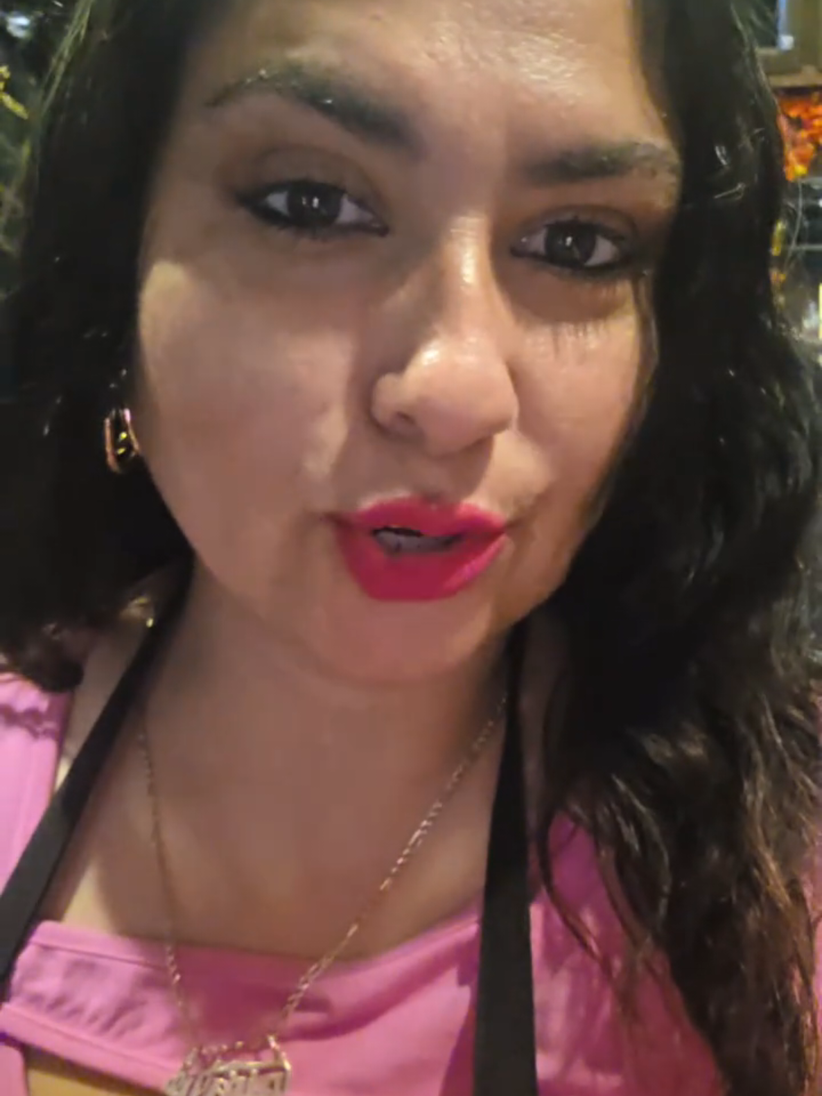@MALA NI BUENA NI SANTA