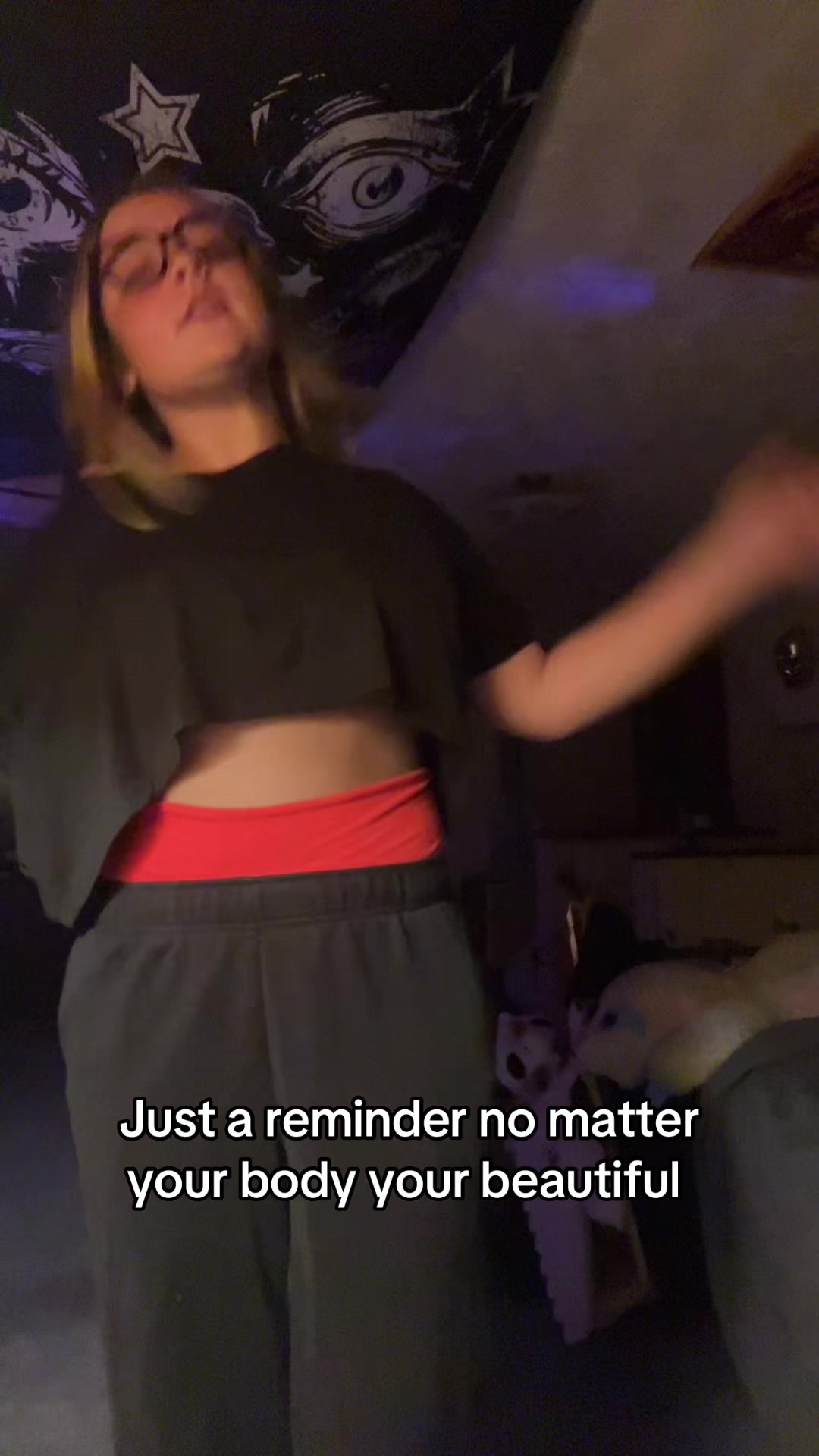 @👻