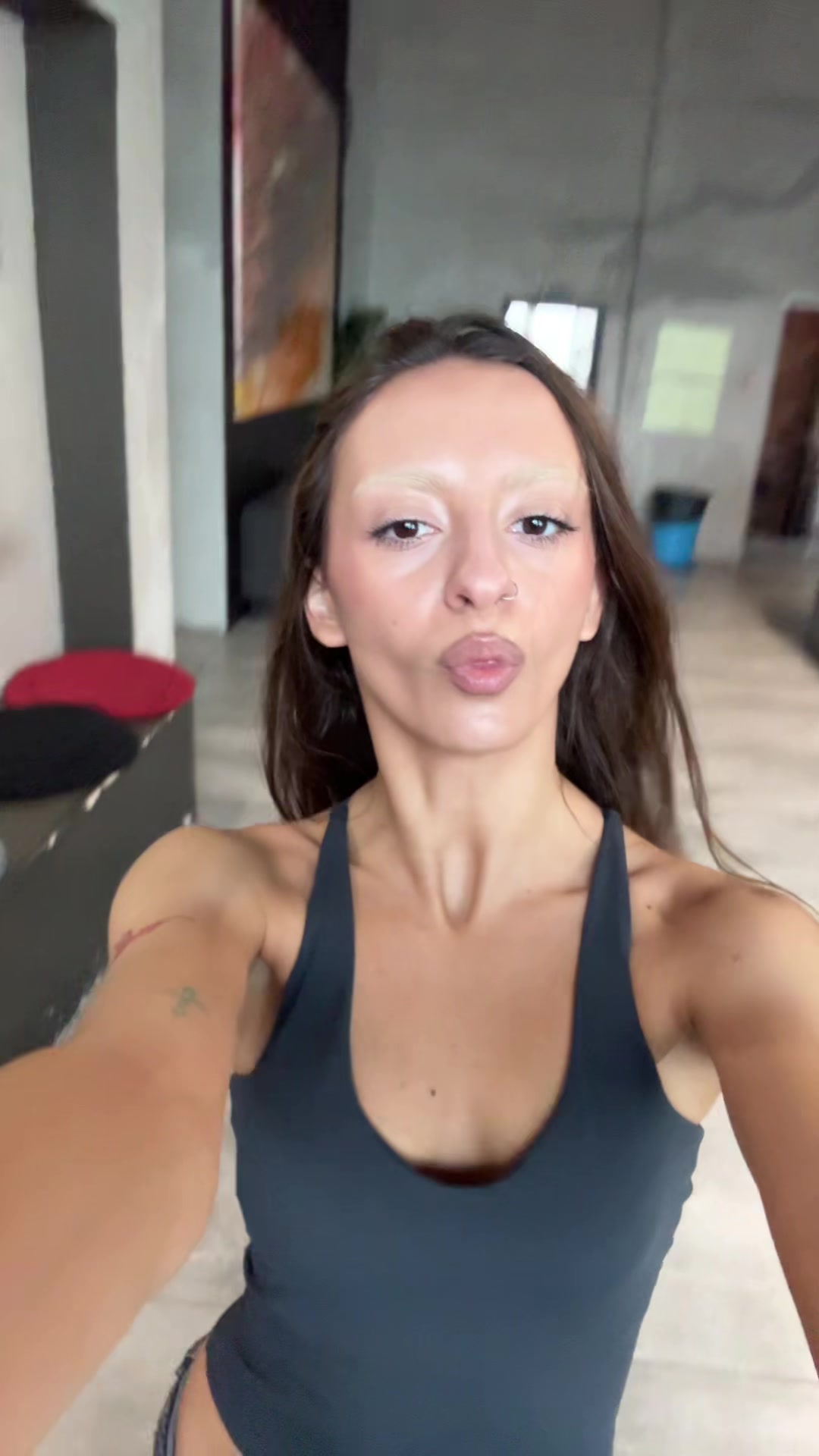 @VARYAWHO