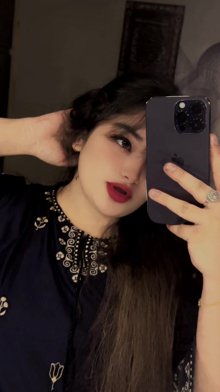 @مانو علی