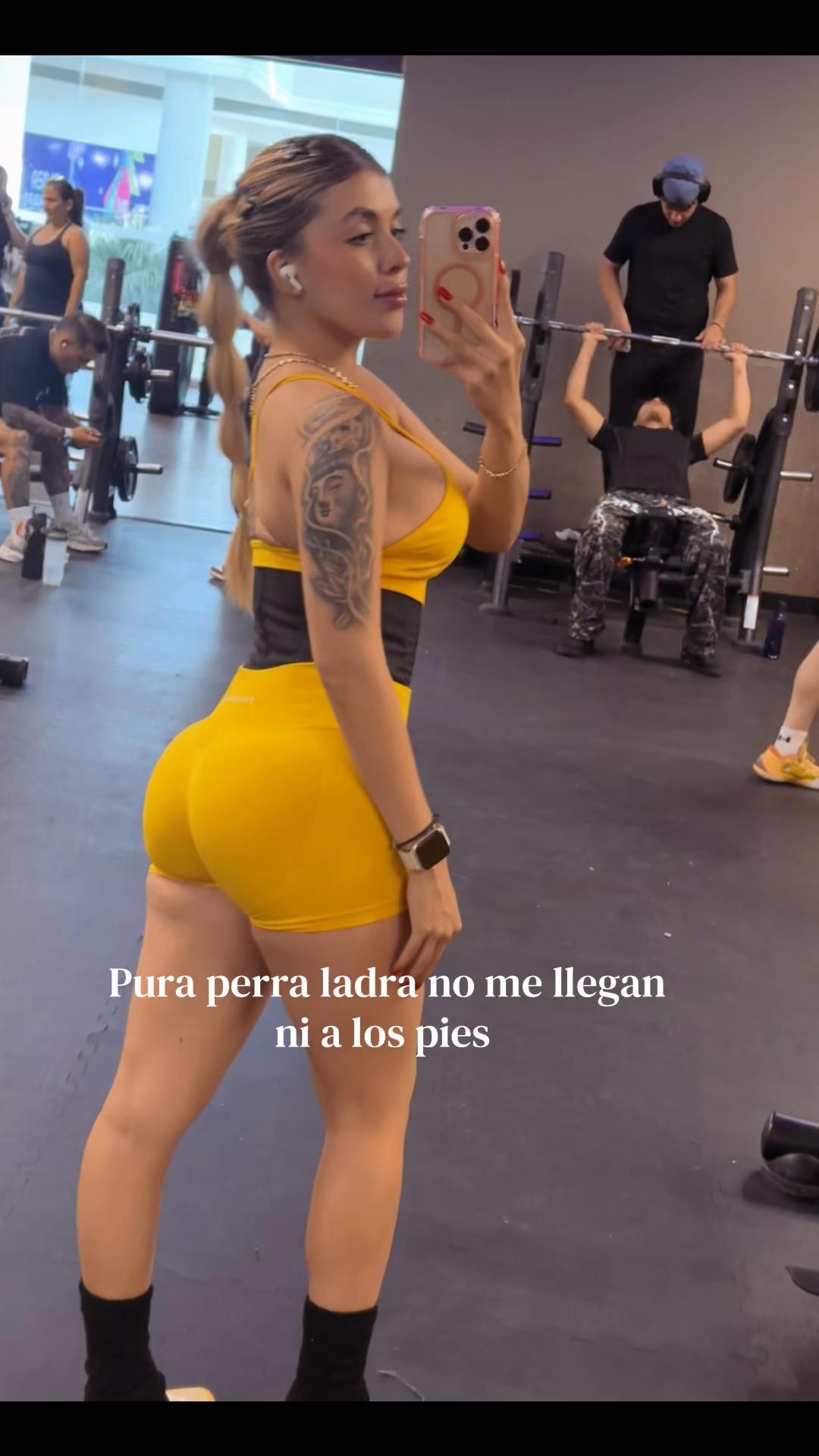 @isabella_lacolombiana