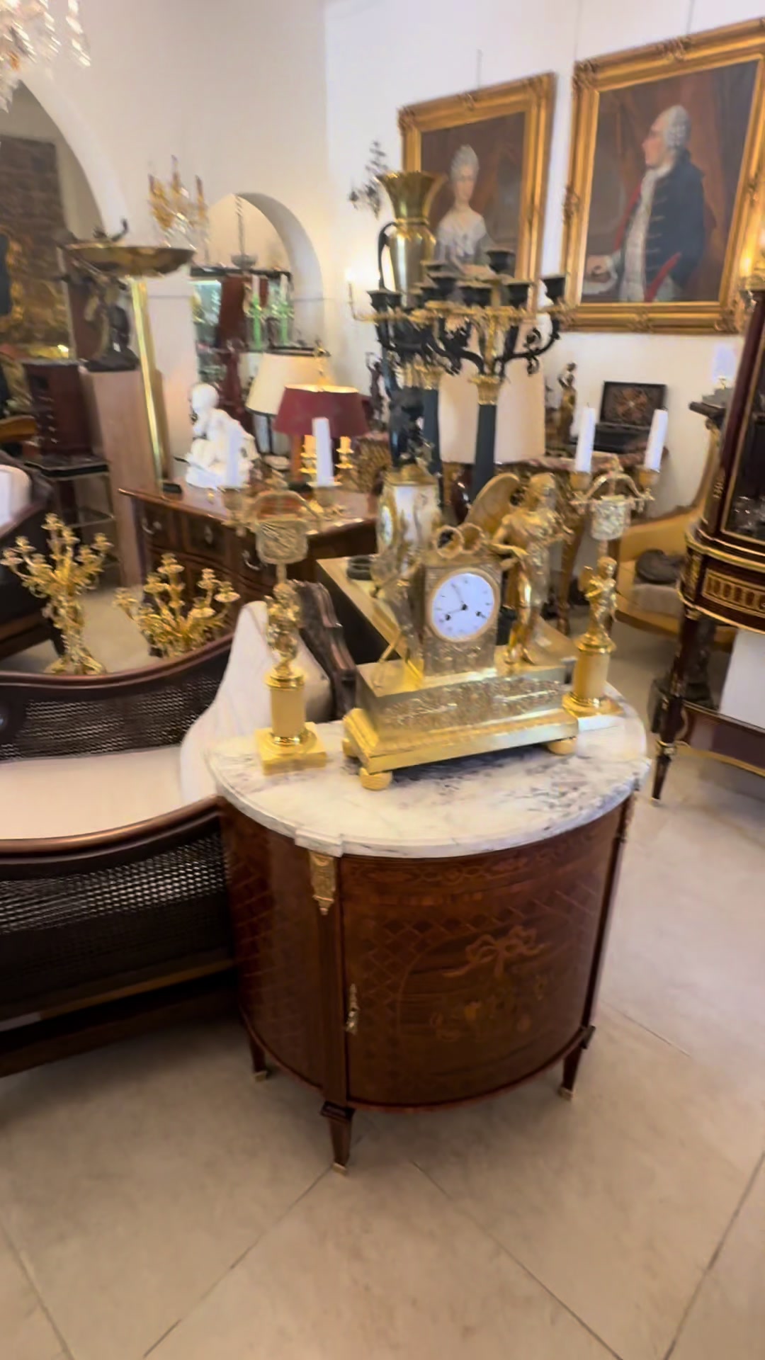 @France Antique Centre