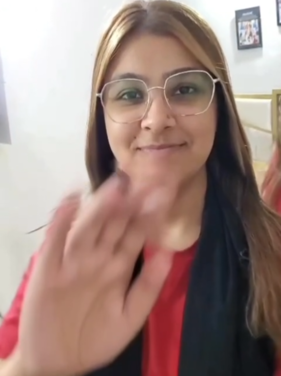 @Farheen Amir (inshasalon)