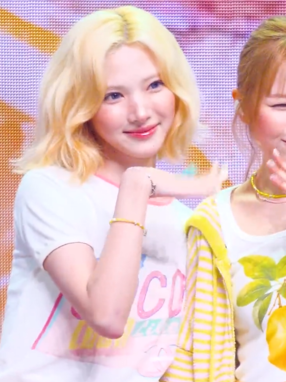 @kari 🕸️ | fancams!