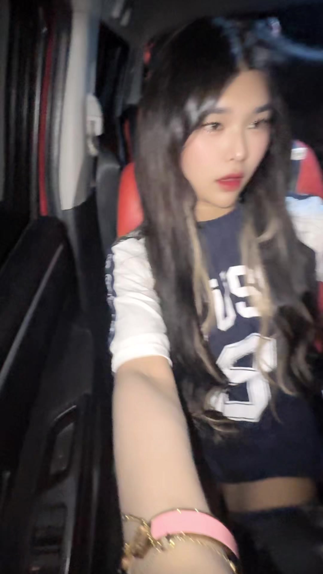 @_hollyxda