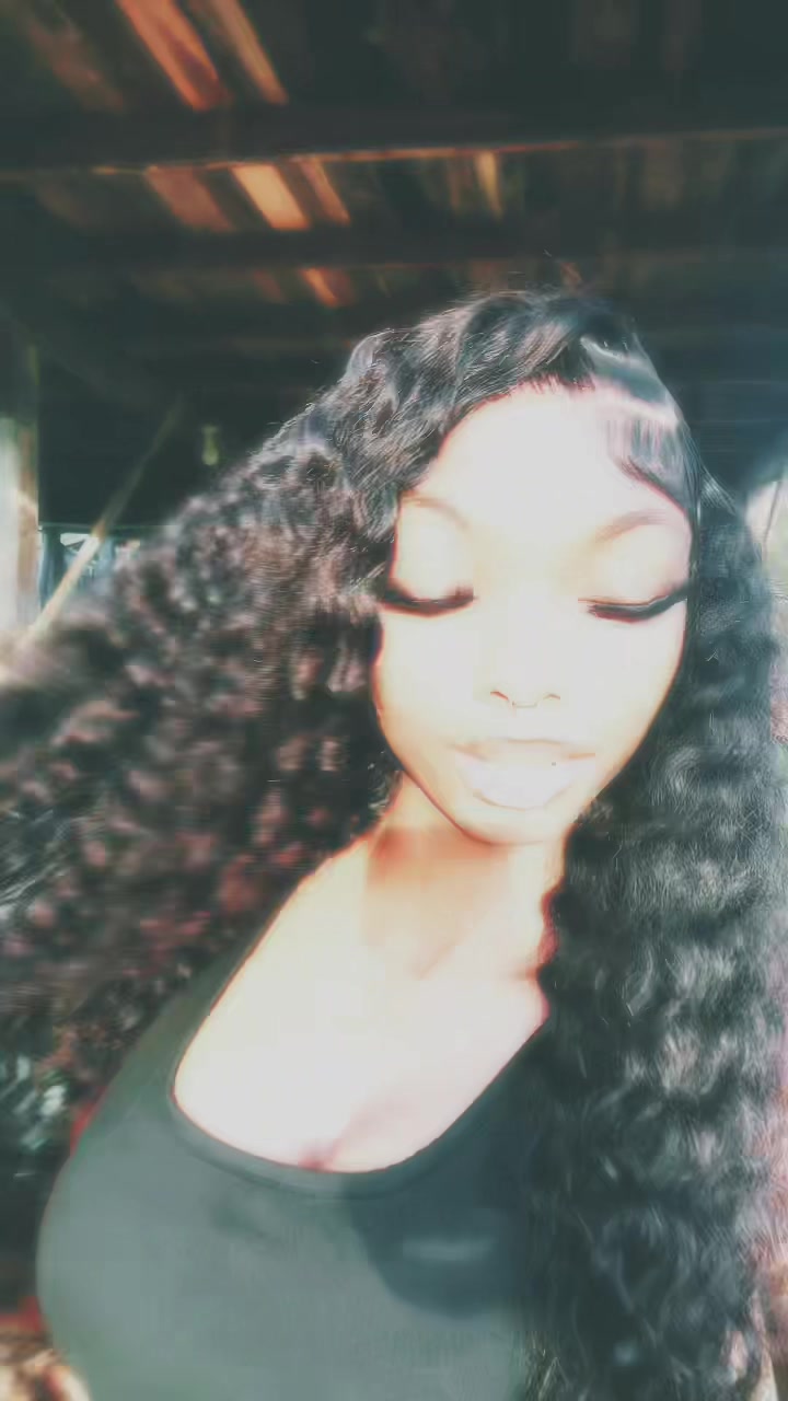 @December_Charissa