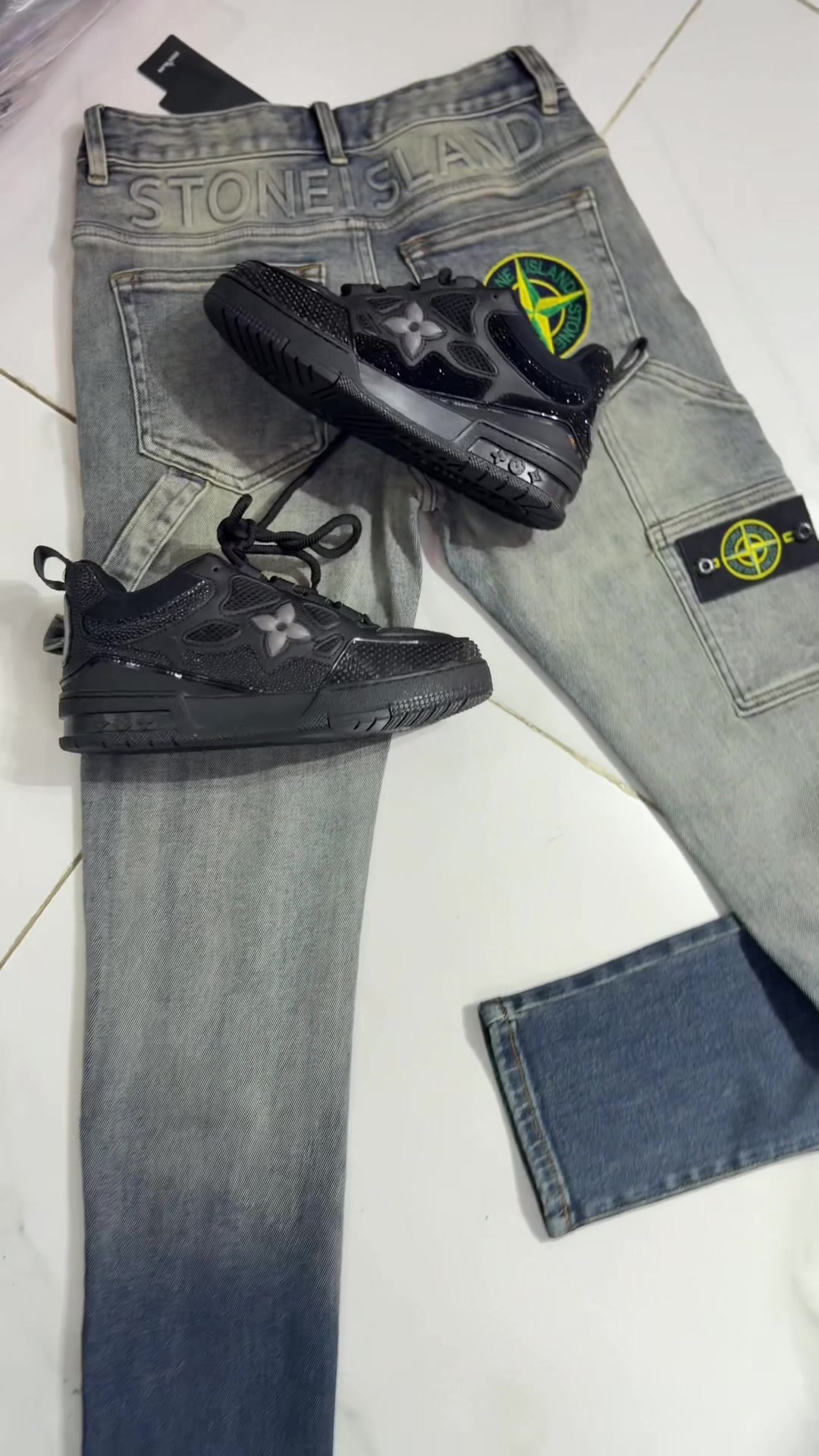 @Boutique Moh Lacoste