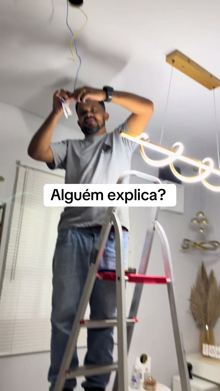 @RAFAELÉTRICA