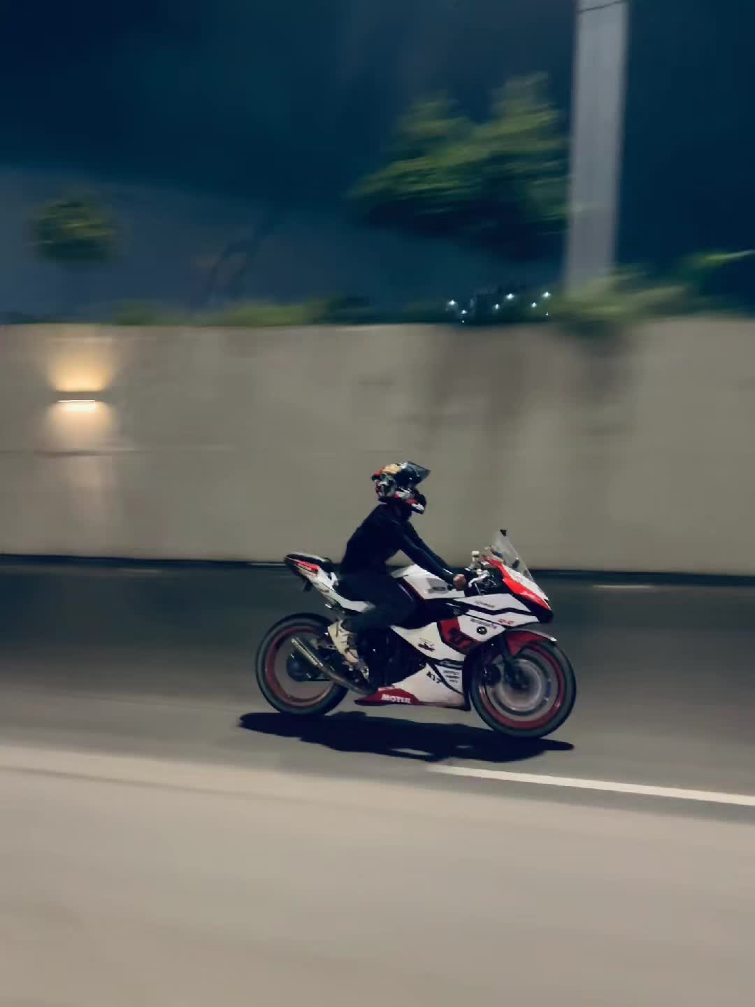 @ASIF 🕊️
