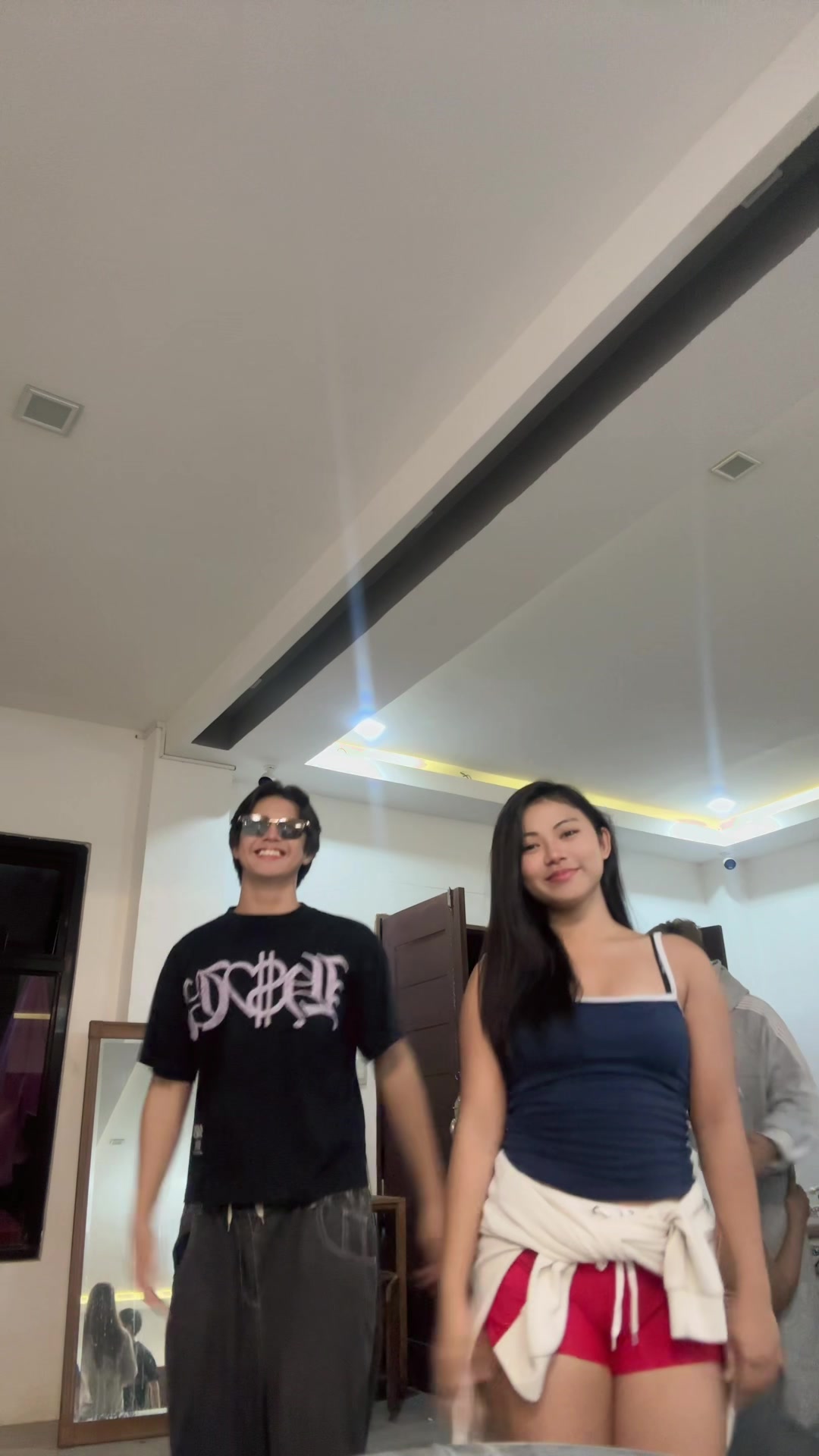 @Ella Dakz