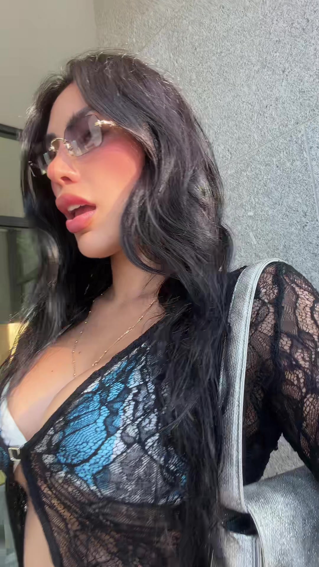 @leslyreynas